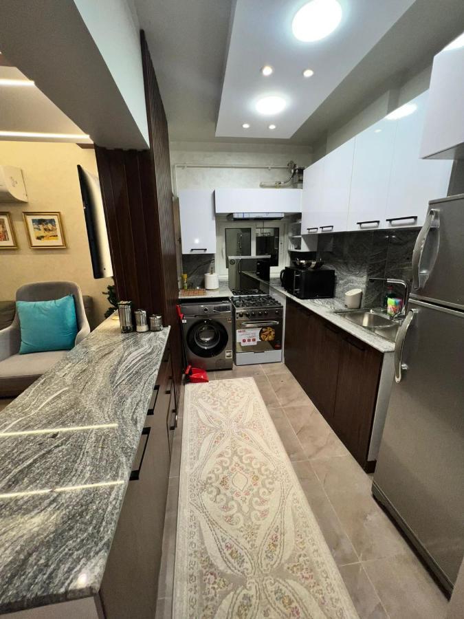 Apartment Luxury Flat With Garden And Private Entrance فاخرة بحديقة و مدخل خاص *