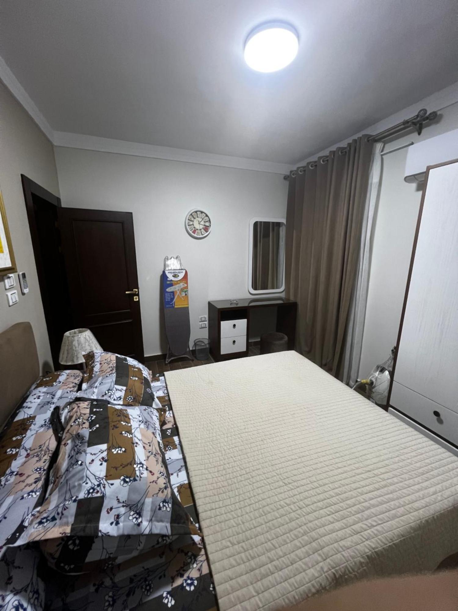 Luxury Flat With Garden And Private Entrance فاخرة بحديقة و مدخل خاص *