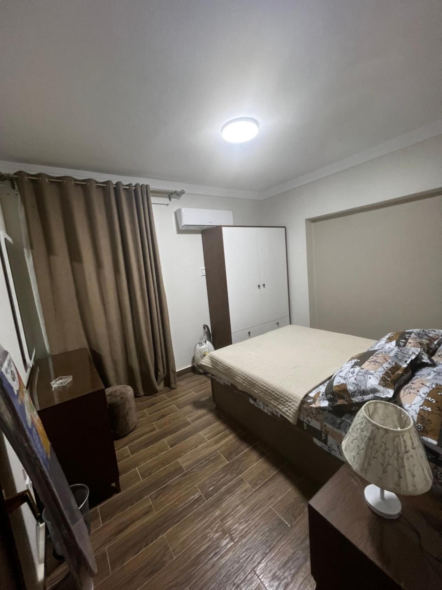 Luxury Flat With Garden And Private Entrance فاخرة بحديقة و مدخل خاص Cairo