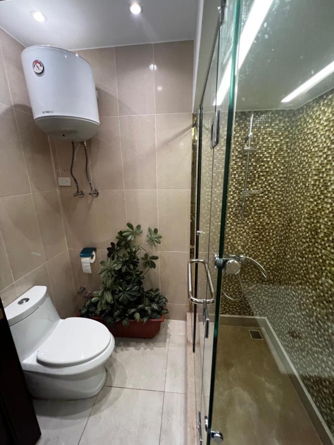 Luxury Flat With Garden And Private Entrance فاخرة بحديقة و مدخل خاص Apartman