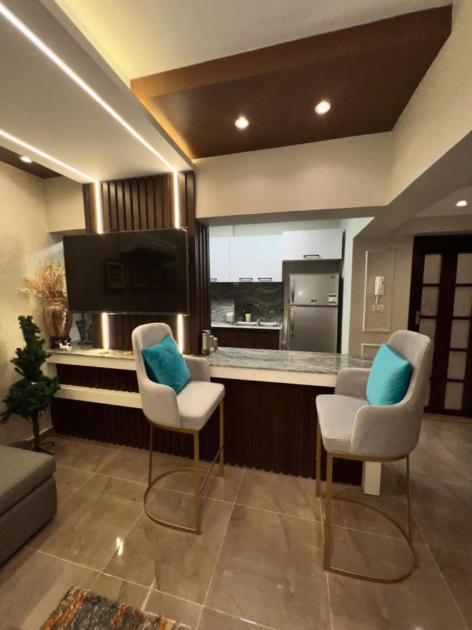 Luxury Flat With Garden And Private Entrance فاخرة بحديقة و مدخل خاص Apartman Kairó
