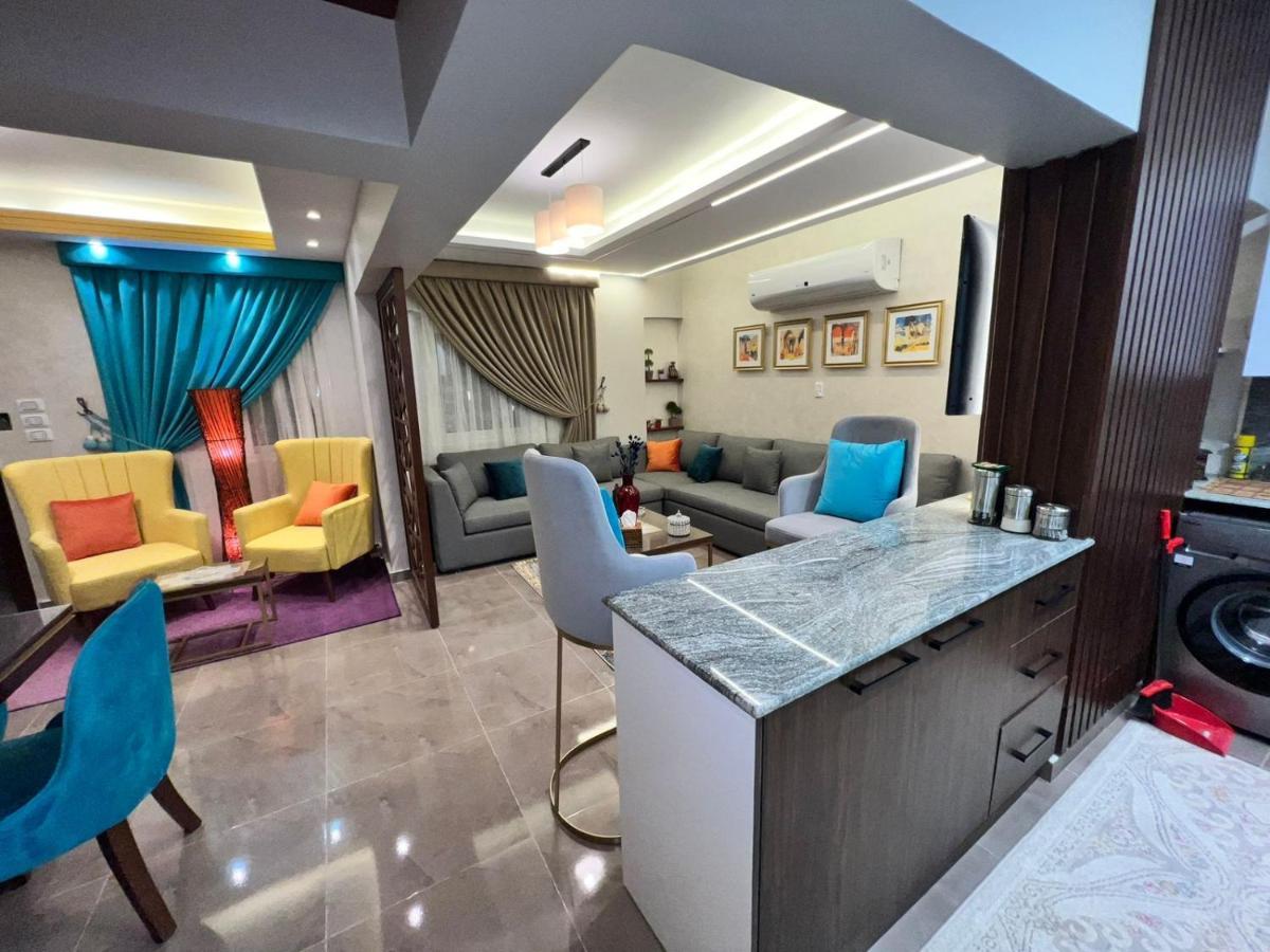 Luxury Flat With Garden And Private Entrance فاخرة بحديقة و مدخل خاص Apartman *